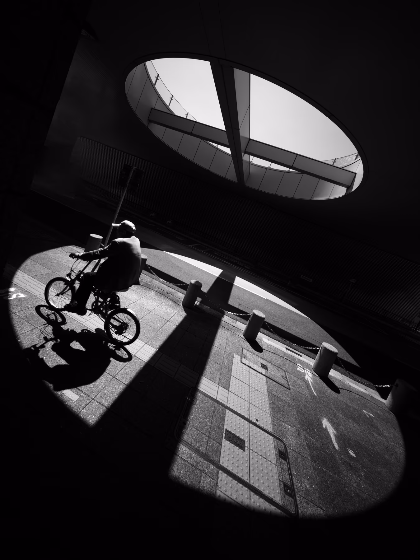 Cross Bike - Tokyo International Foto Awards 2024
